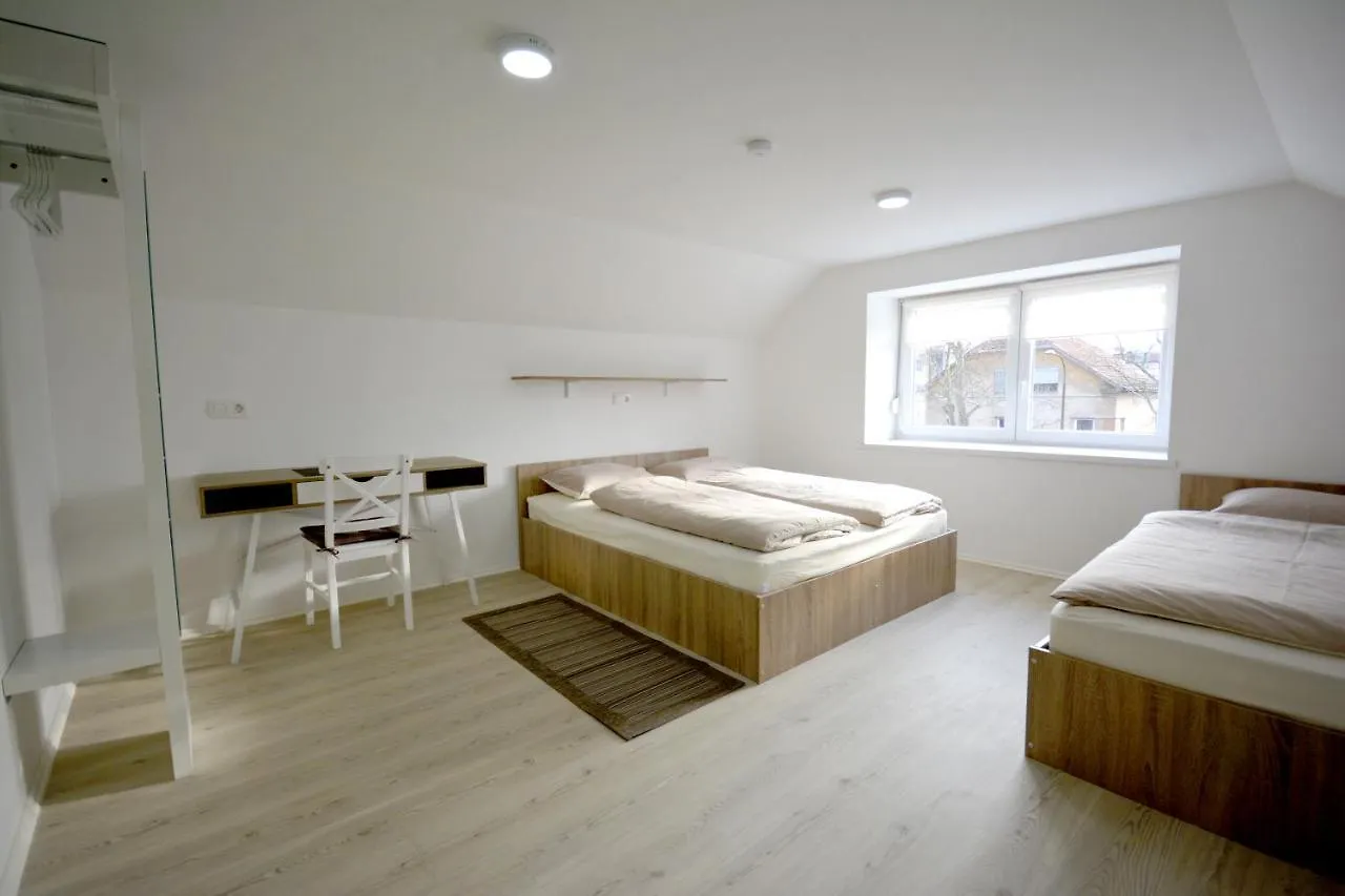 Evi Rooms Liubliana Pensión