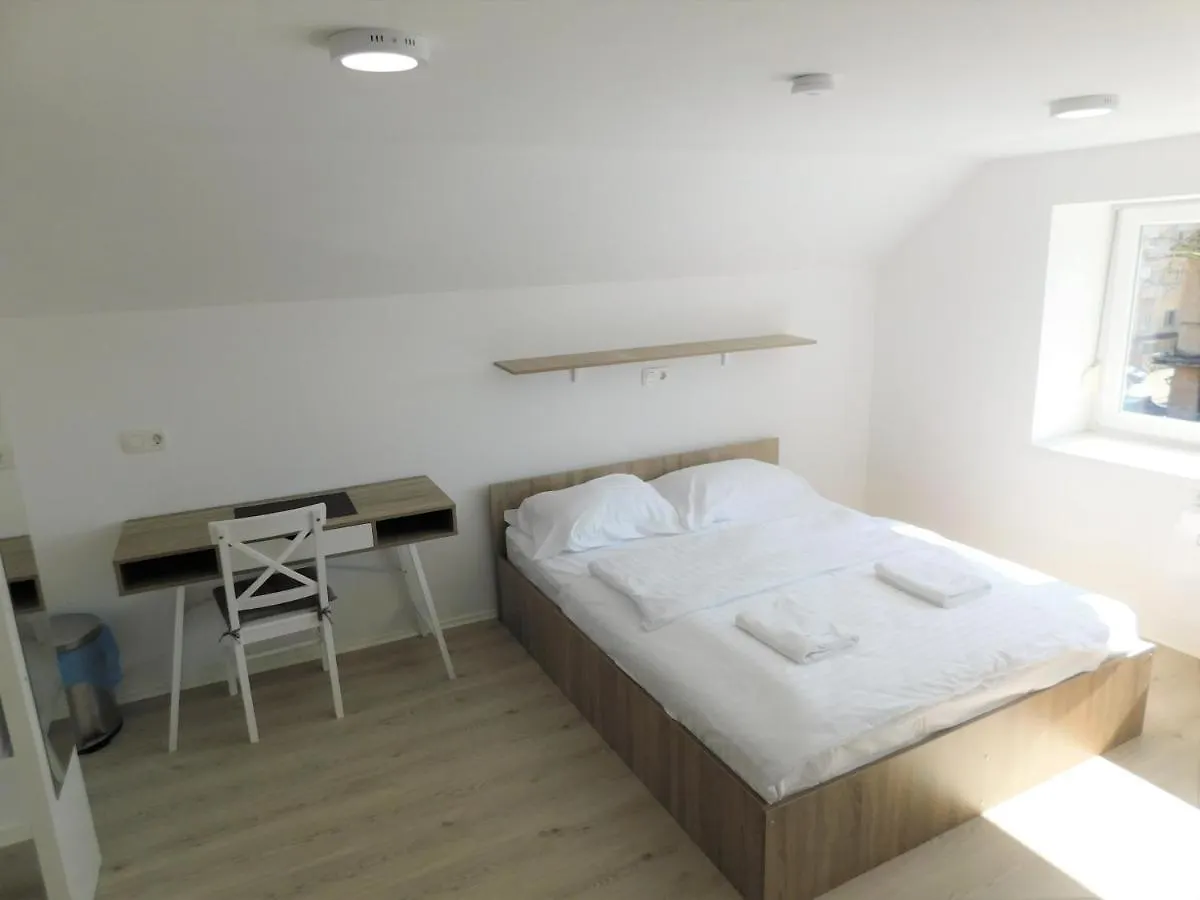 *** Pensión Evi Rooms Liubliana Eslovenia